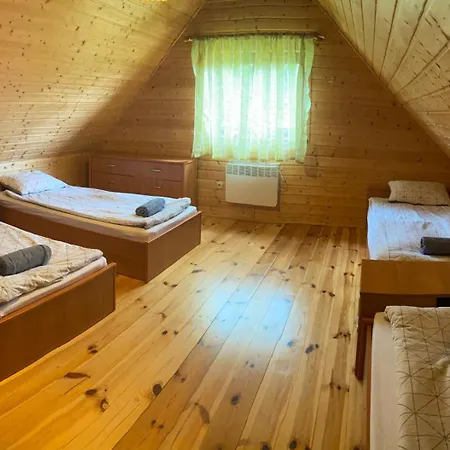 Wakacyjny Nad Jeziorem Ferienhaus *